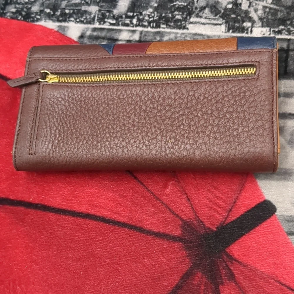 Fossil navy brown